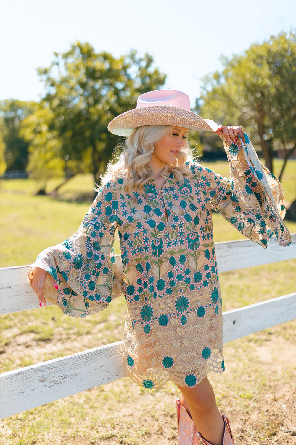 Gayle Wannabe Lace Dress