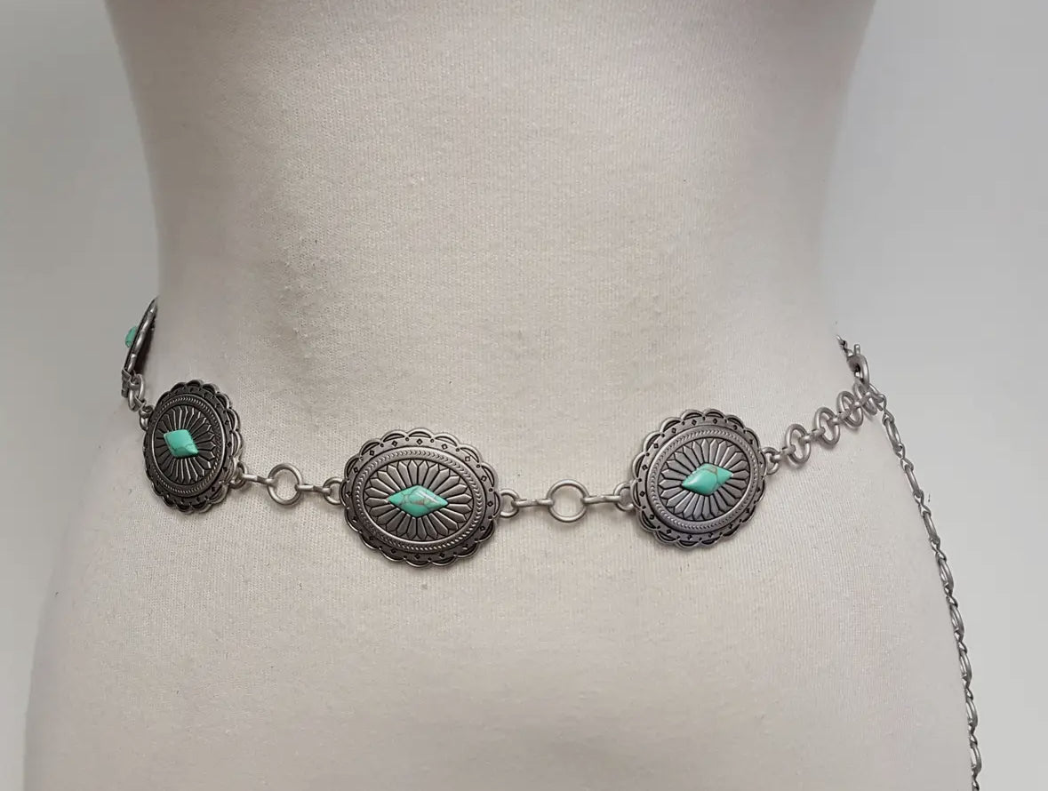 Western Oval Concho Belt With Scalloped Edges