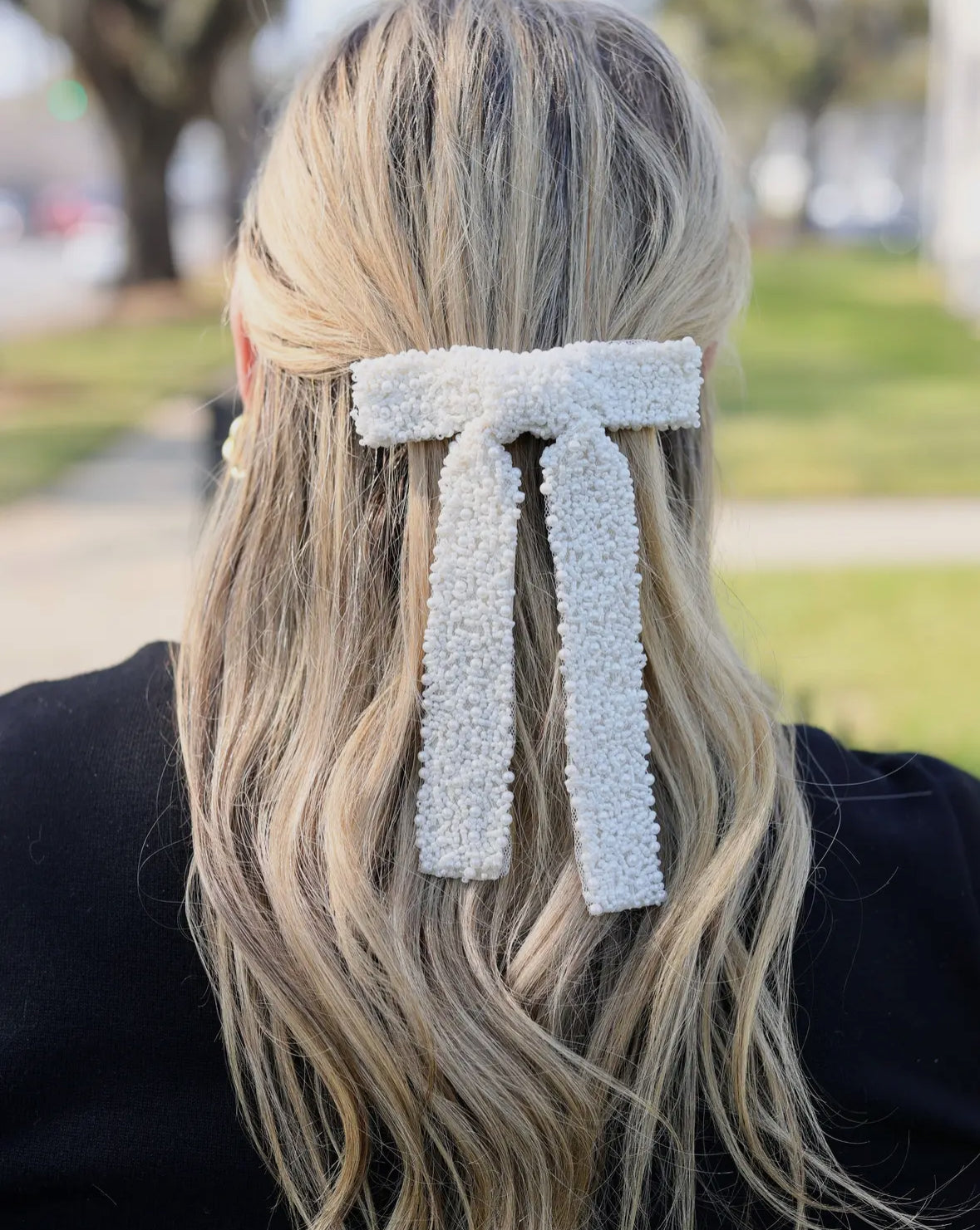 Birdie Ivory Pearl Bow Clip