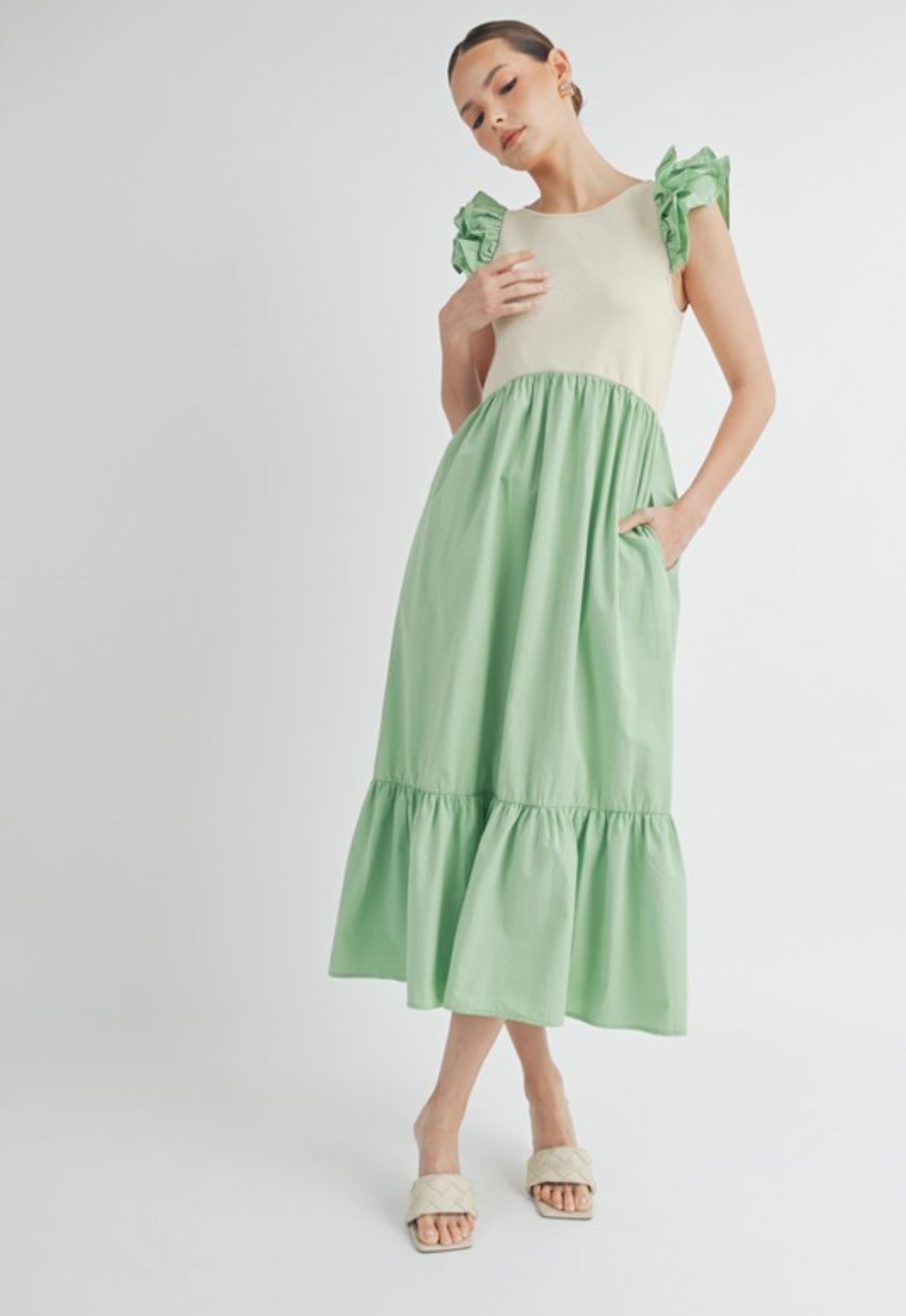 Green Knit Contrast Flutter Sleeve Dress