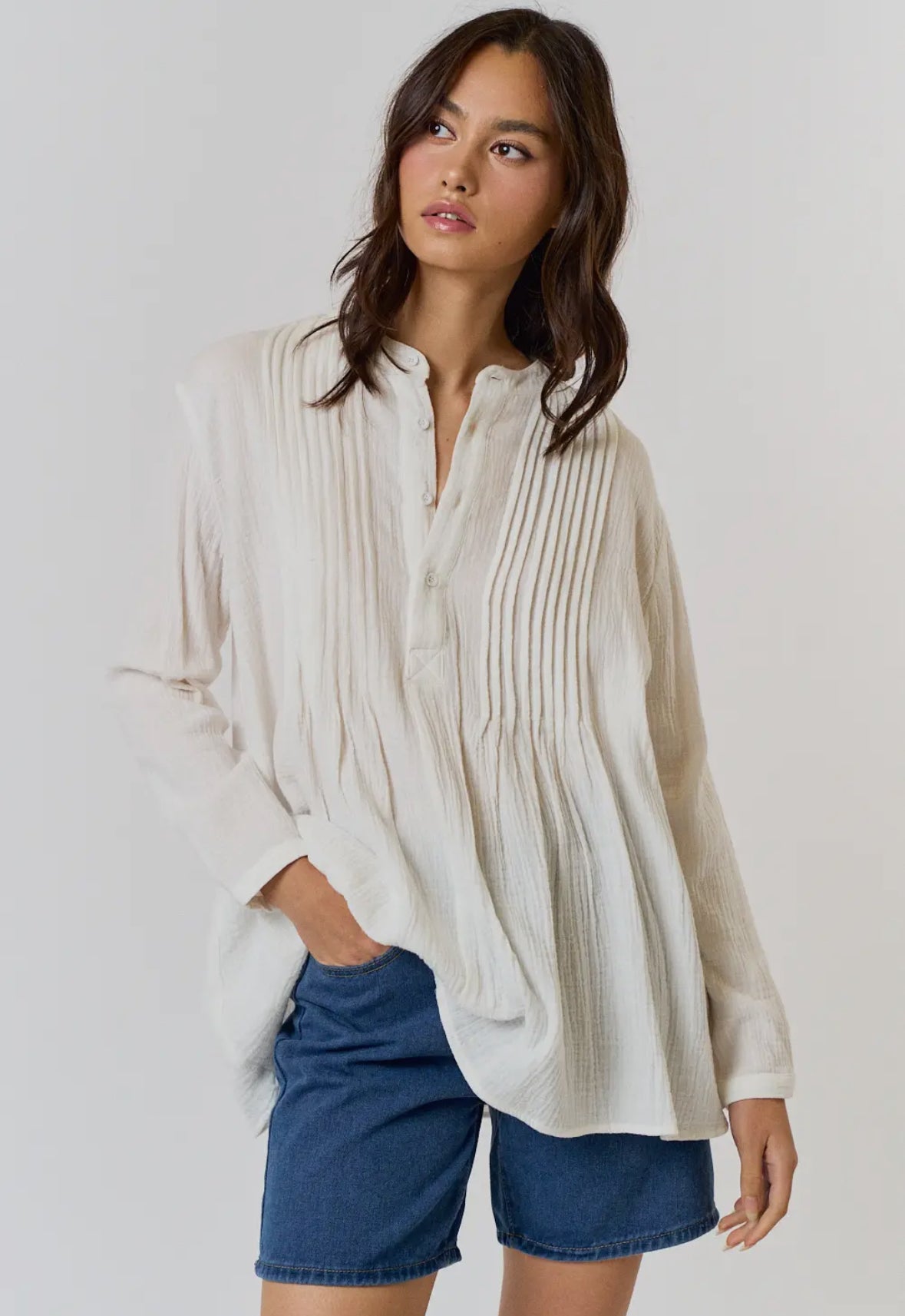 Gauze Off White Pleat Front Top