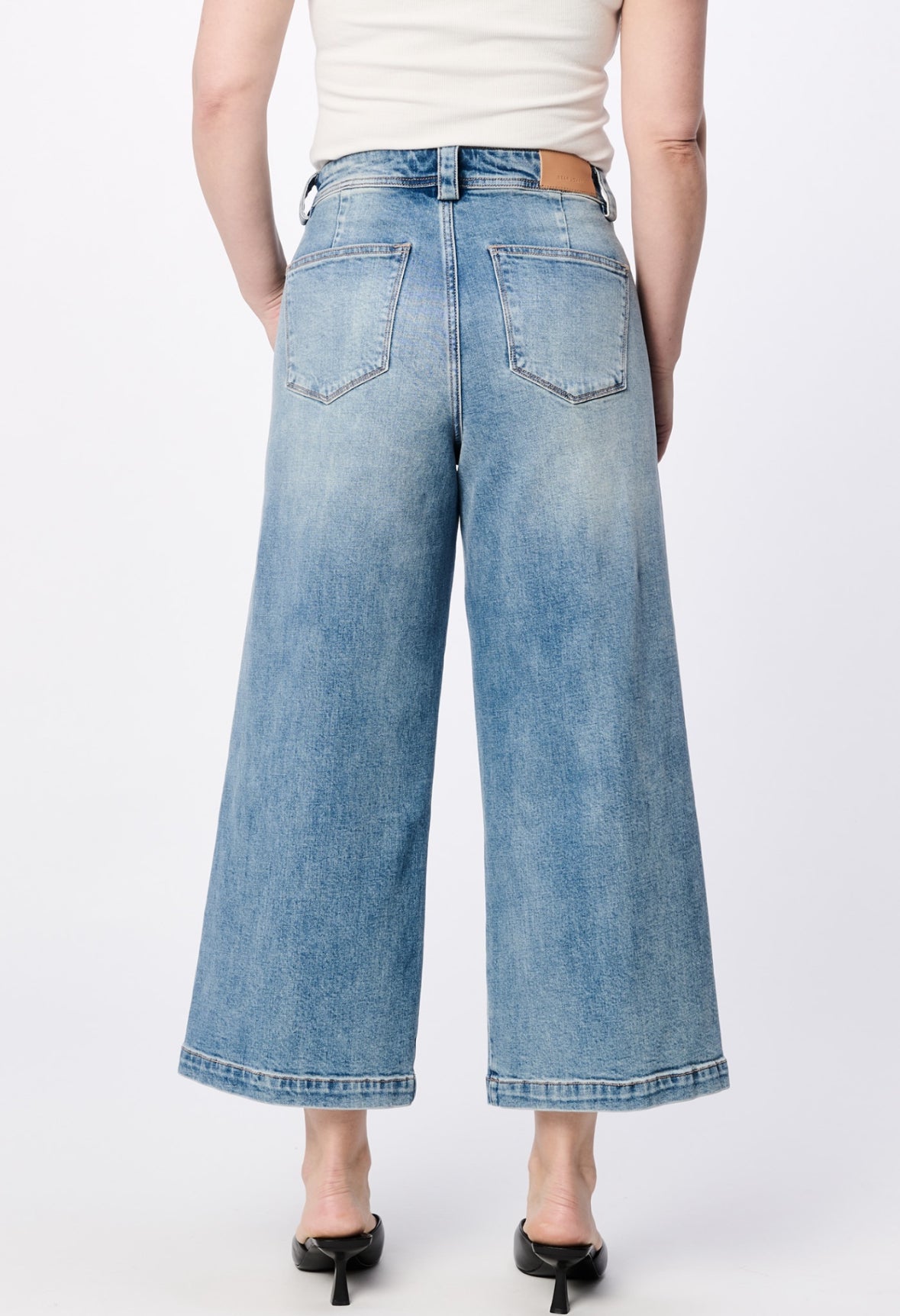 Audrey Surfwind High Rise Cropped Jean