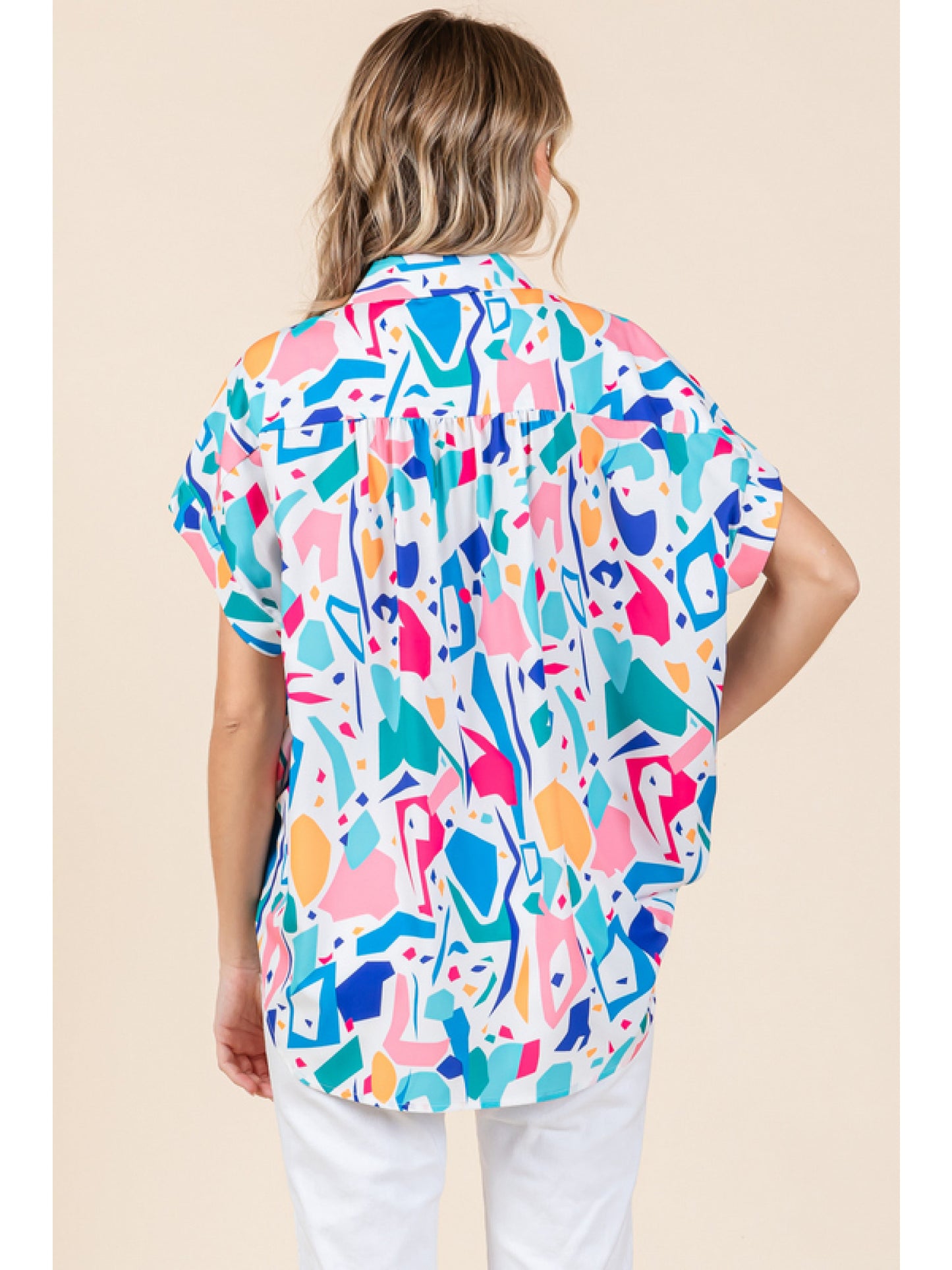 Abstract Scrunch Button Down