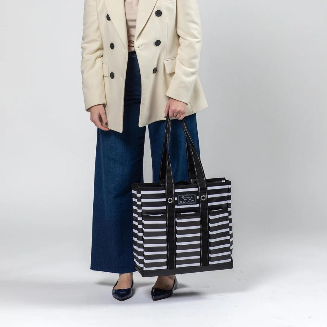 Multi-Pocket Rocket Medium Tote