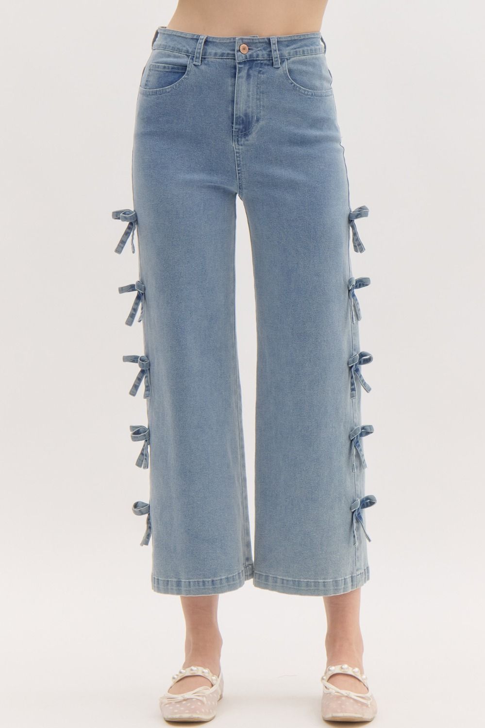 Mid-Rise Cropped Bow Accent Jeans
