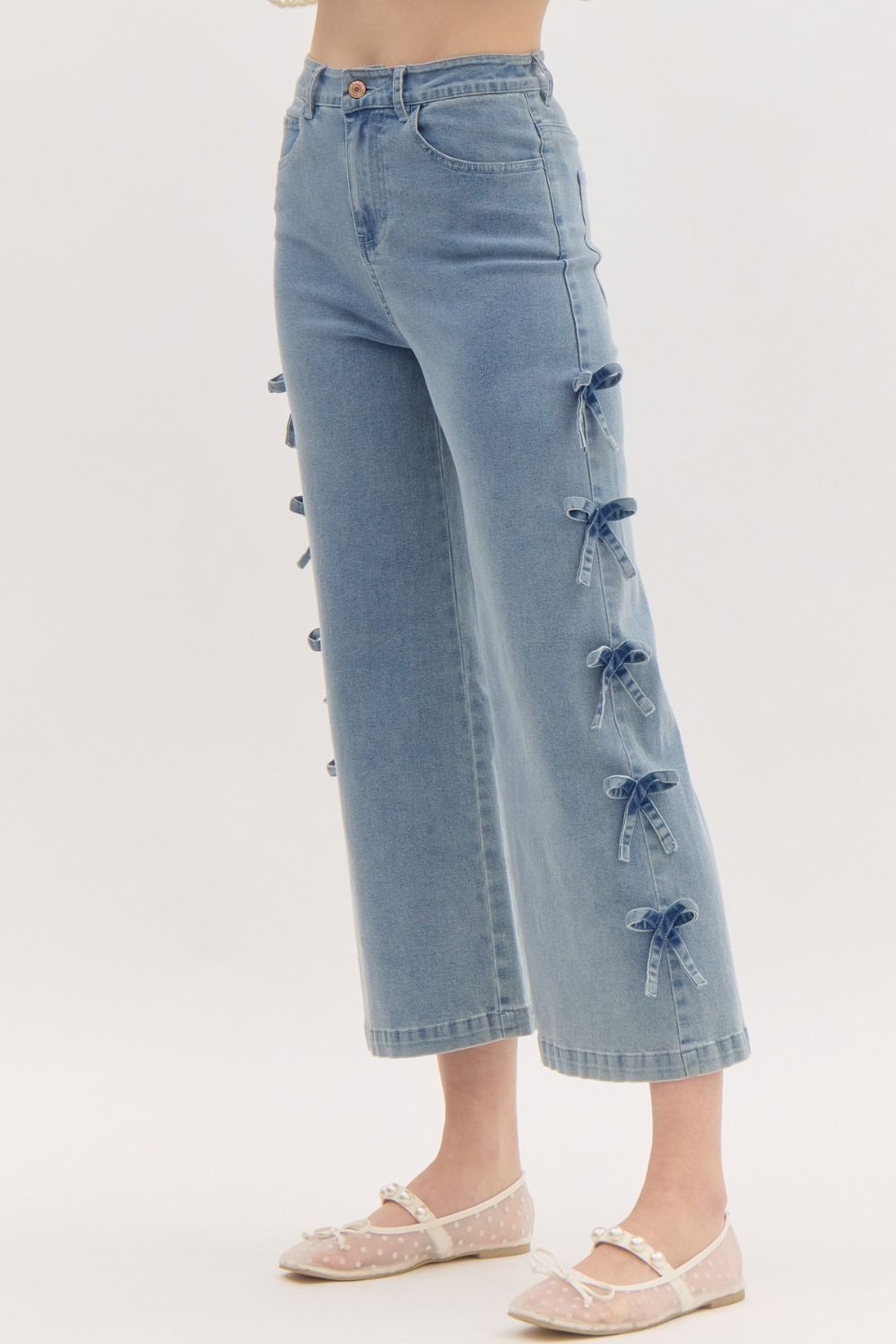 Mid-Rise Cropped Bow Accent Jeans