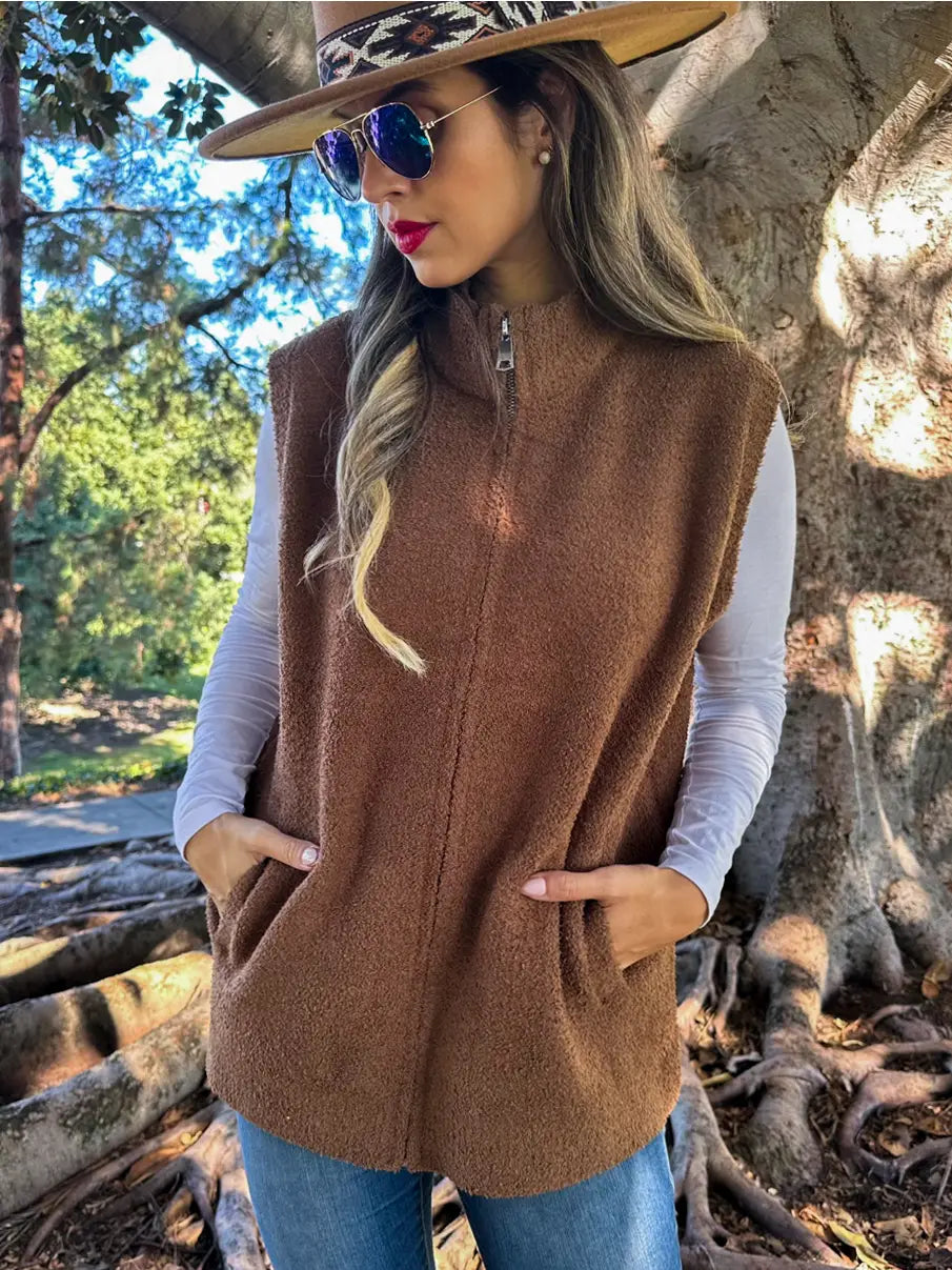 Mocha Oversized Lightweight Zip-Up Knit Pocket Vest