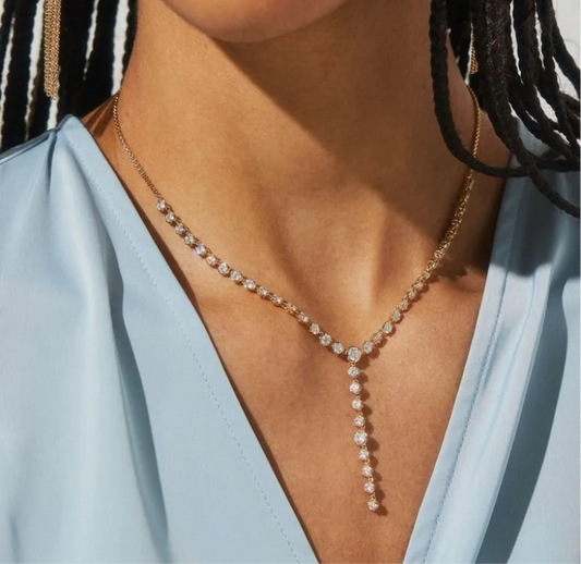 Middle Drop Glitzy Necklace