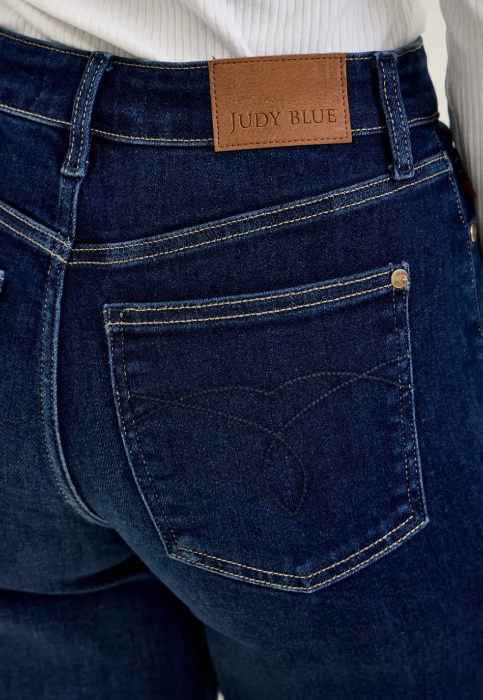 Lux Retro Wide Judy Blue Jeans