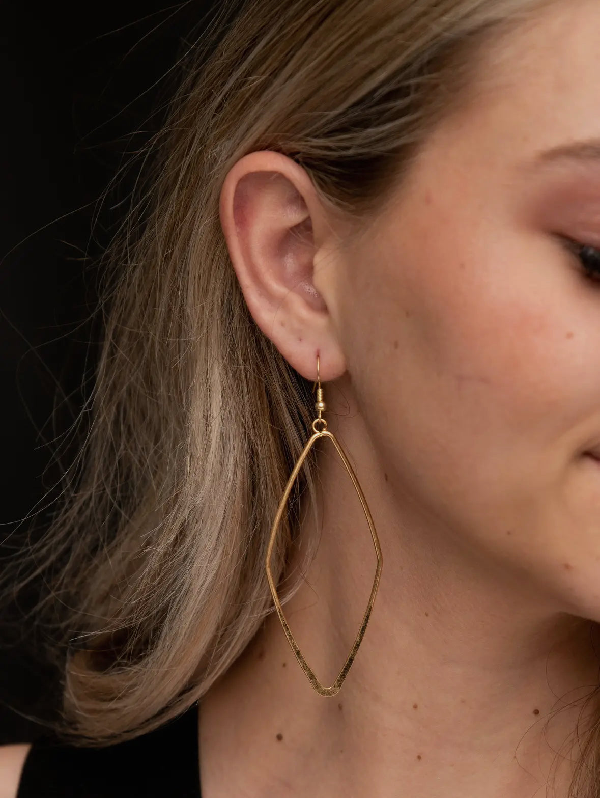 Gold Diamond Shape Earring