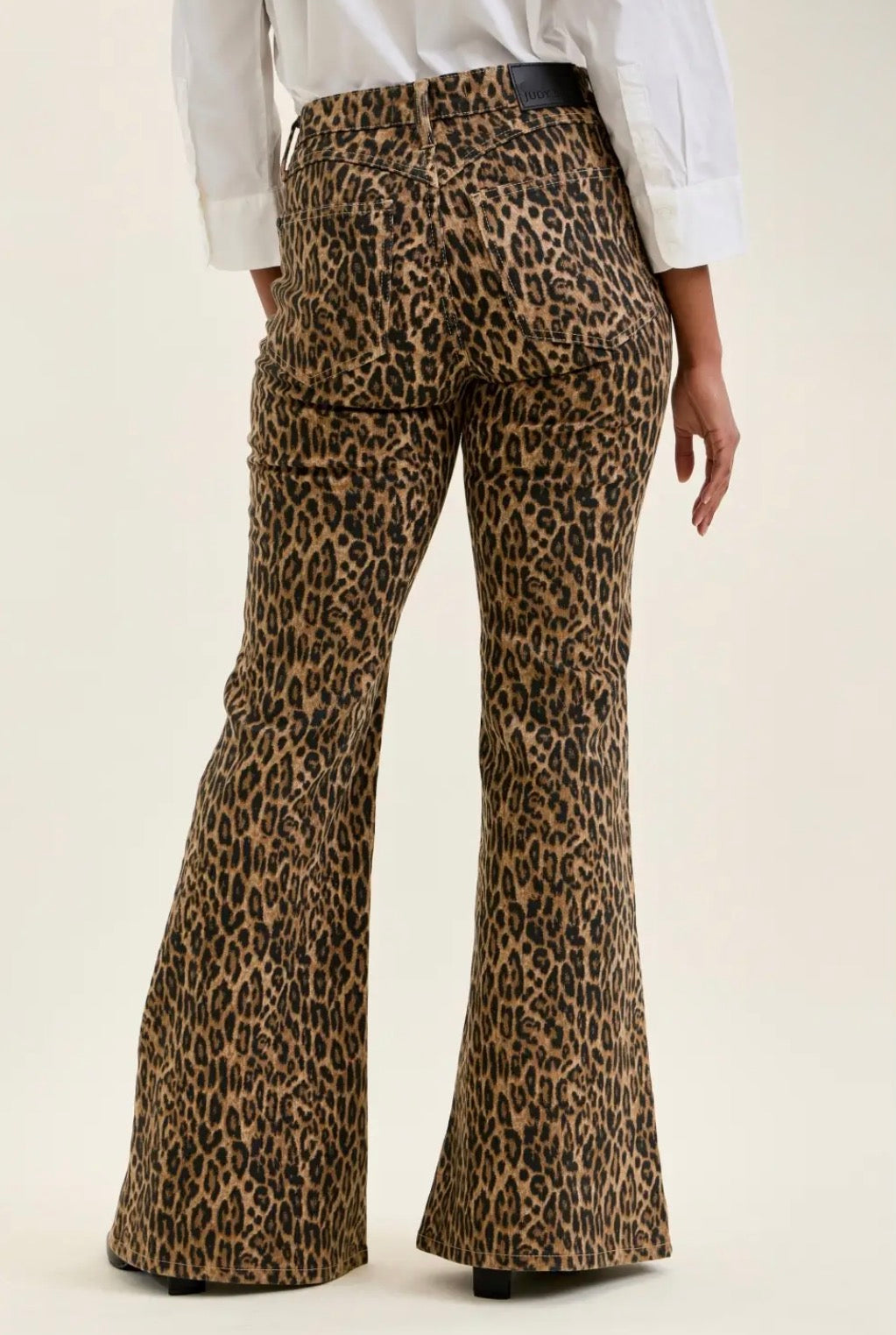 Jaqueline Leopard Flare Judy Blue Jeans
