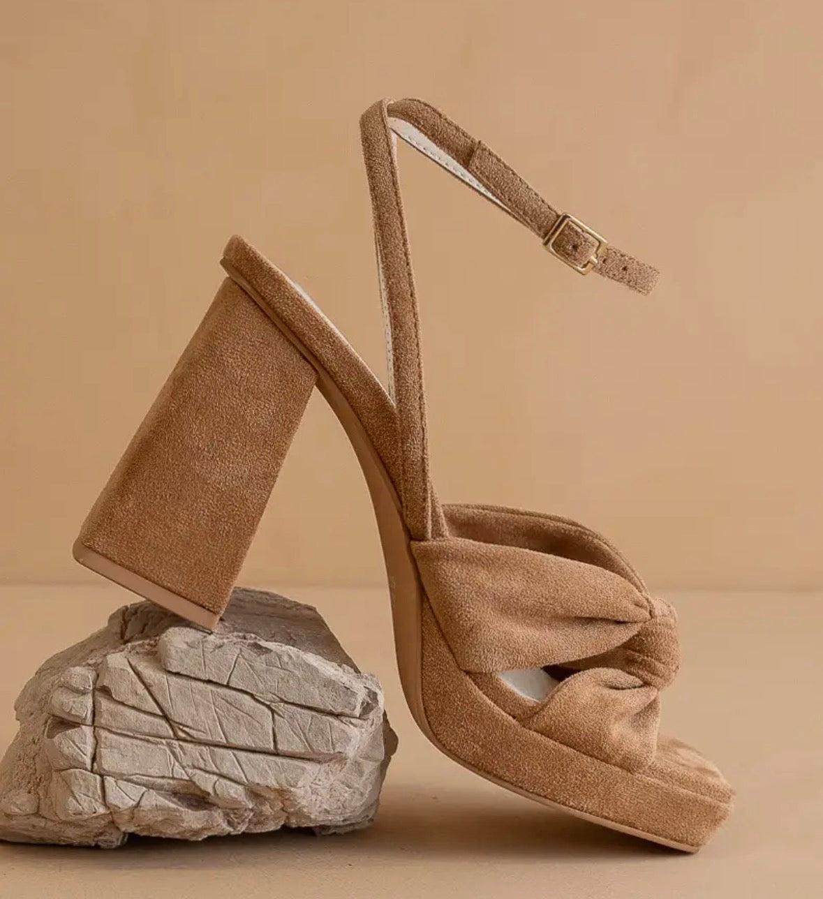 The Zoey Almond Platform Hell