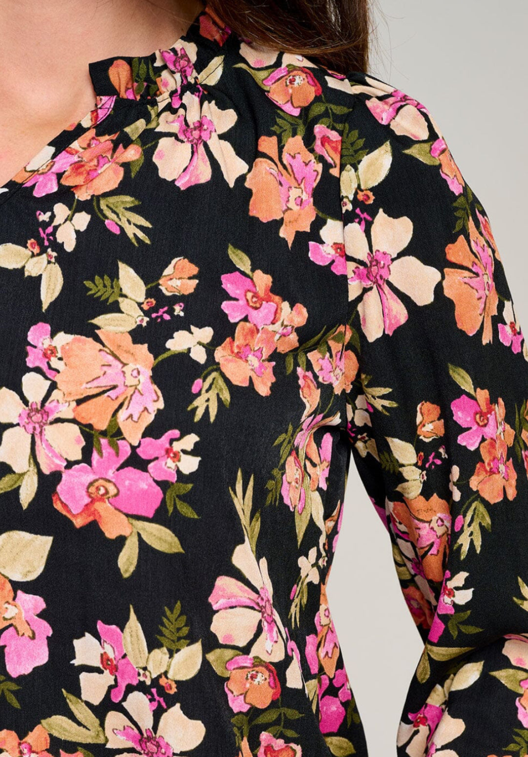 Black Floral Contrast Blouss
