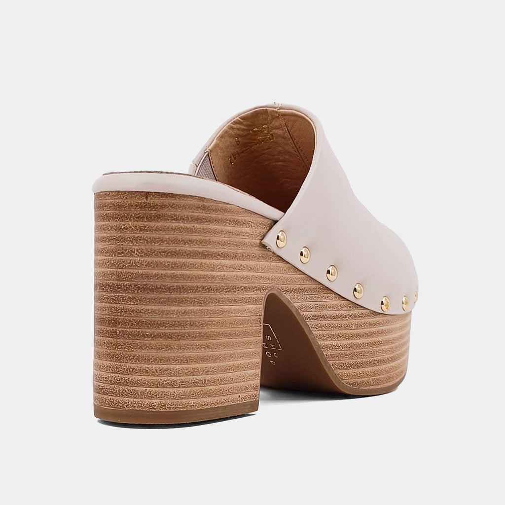 Gigi Mushroom Clogs