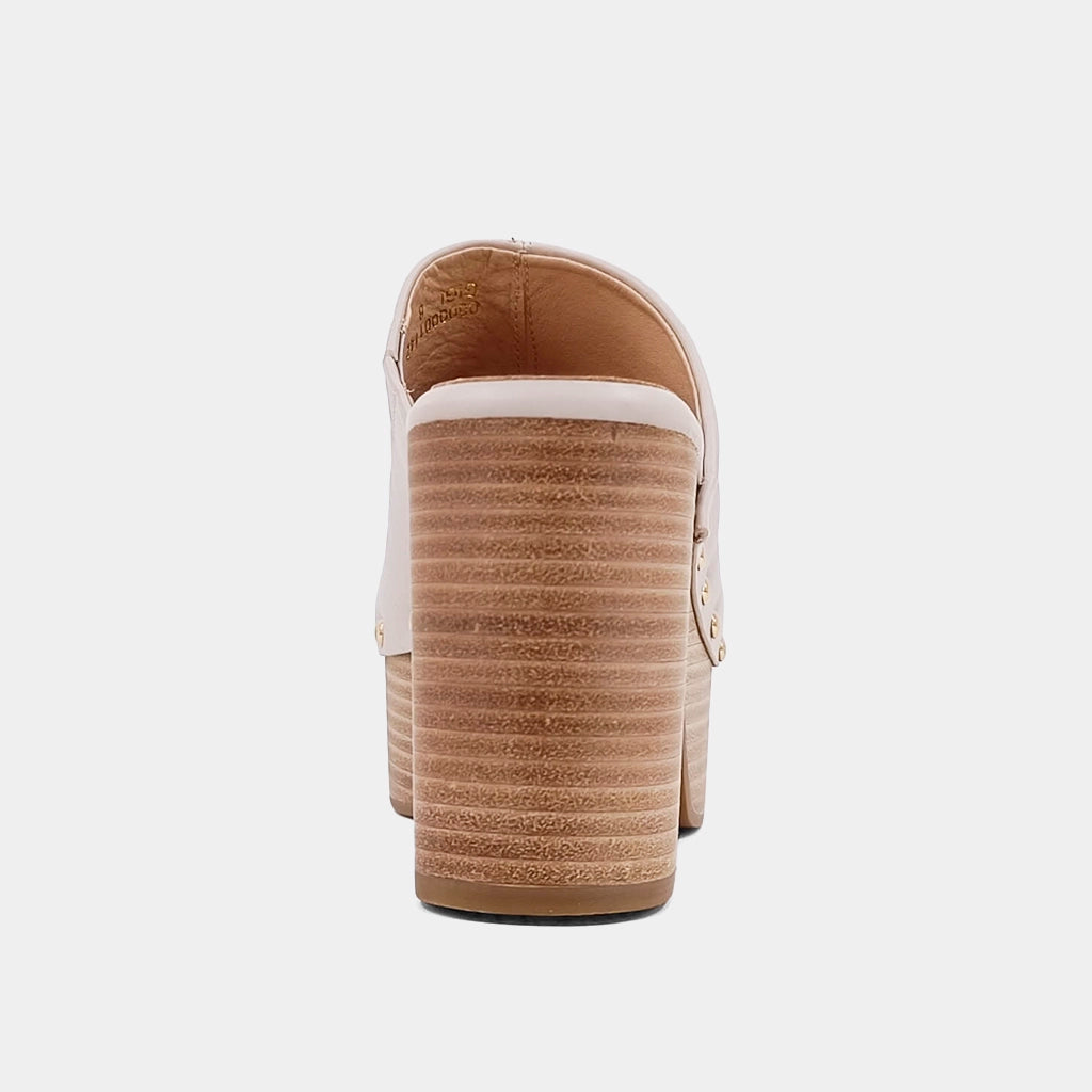 Gigi Mushroom Clogs