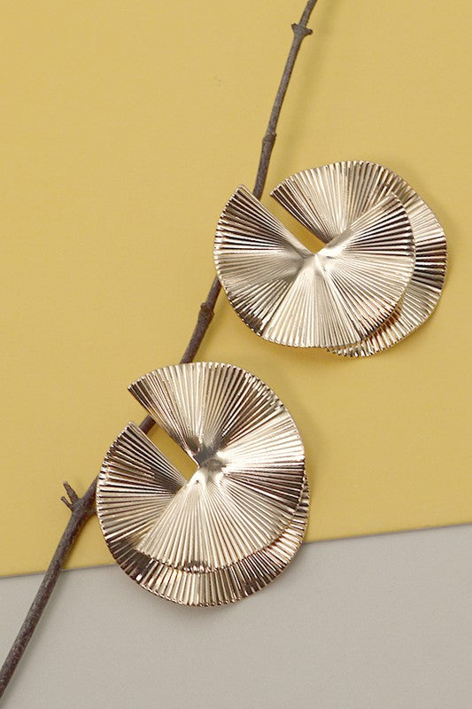 Gold Clam Earrings