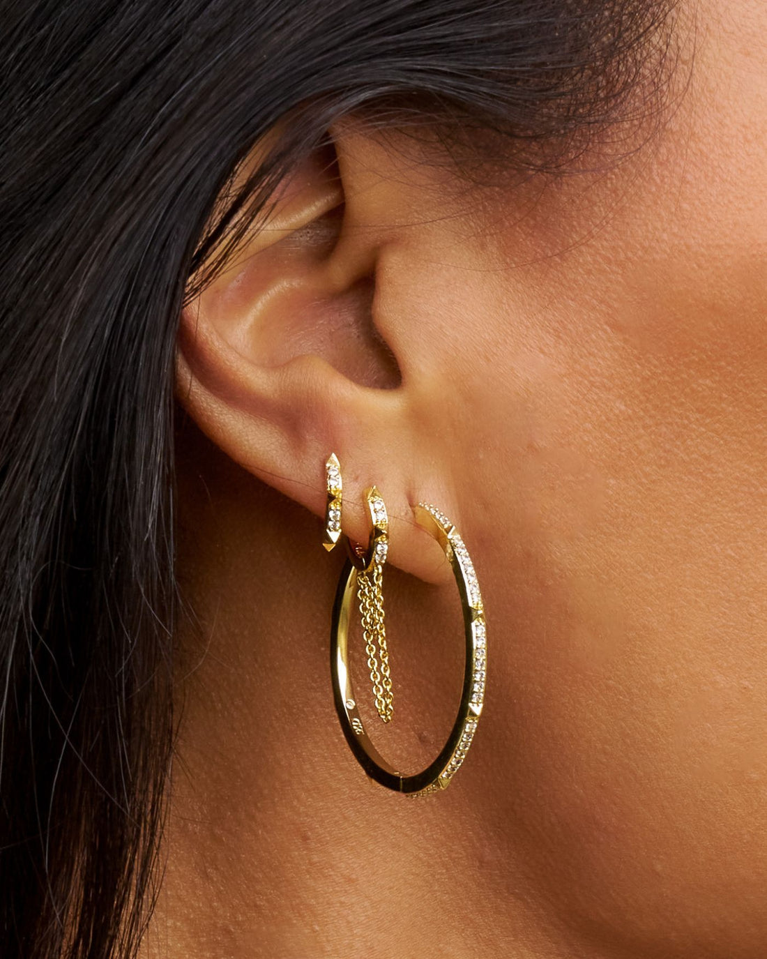 Charlotte Renegade Chain Huggie Hoop Earrings