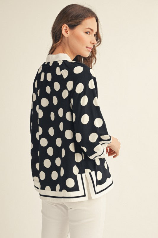 Woven Contrast Side Slit Polka Top