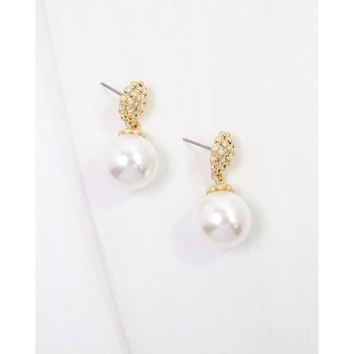 Minnville Pearl Drop Earring