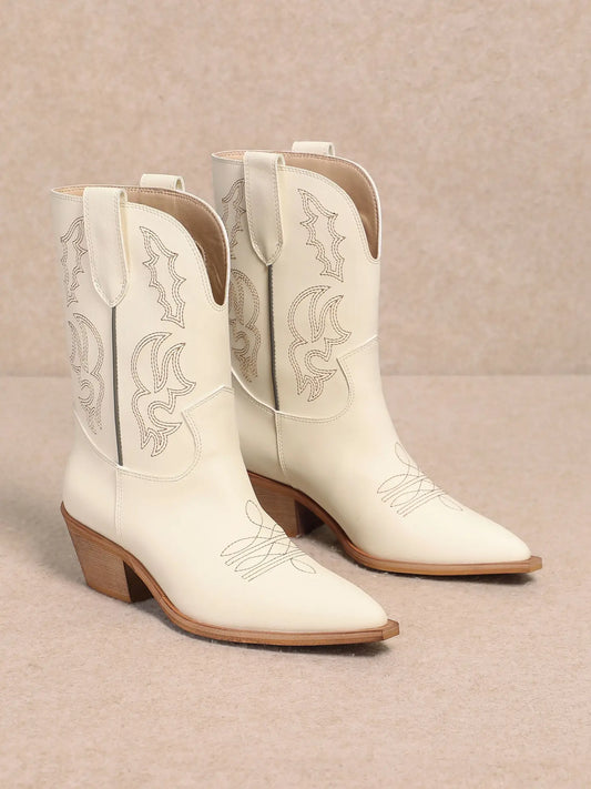 Nelly Cowgirl Short Boot in Ivory